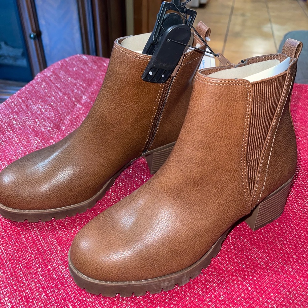 Boots size 8.5and 9